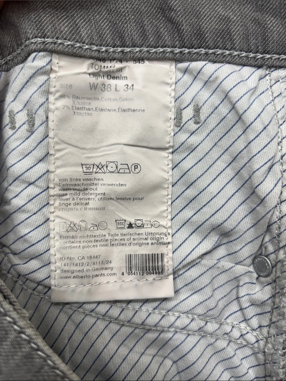 Alberto comfortable gray
